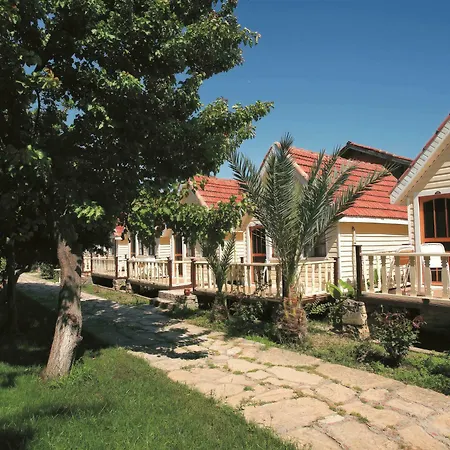 Nova Hotel Side